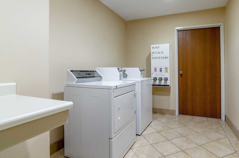 Super 8 by Wyndham Great Bend