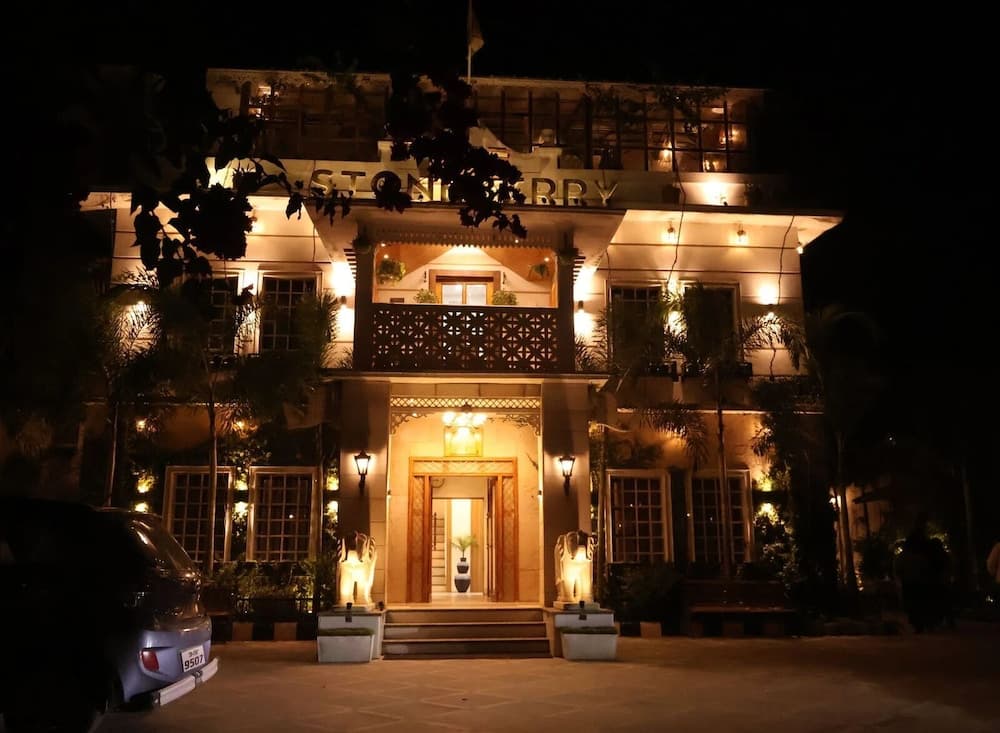 Stoneberry Resorts