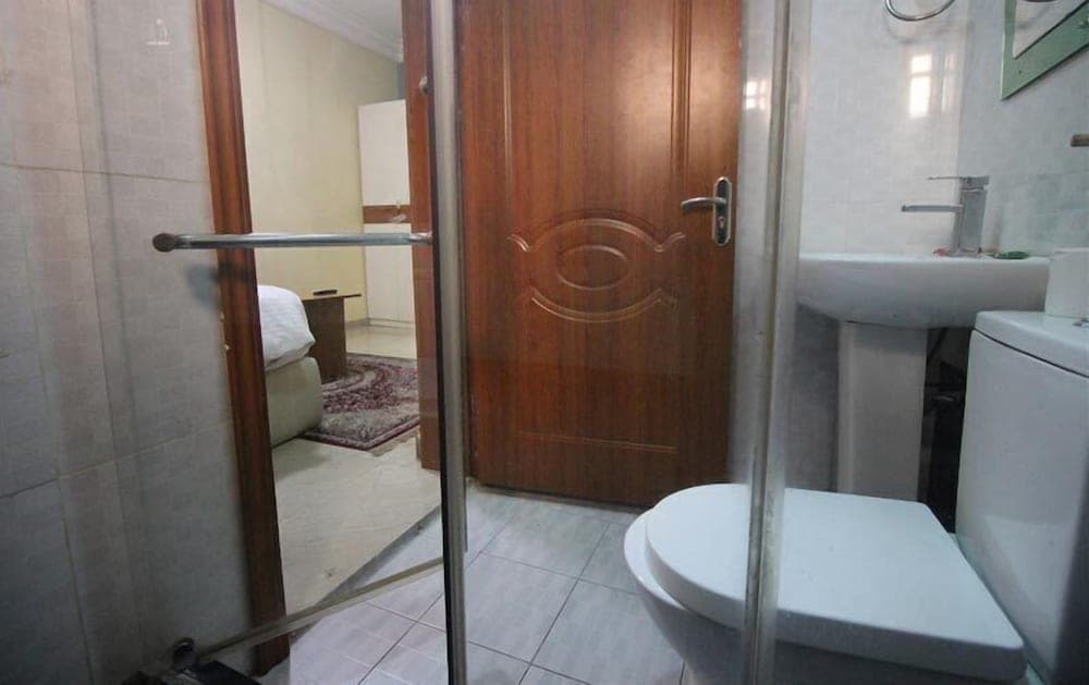 Adsuit Hotel