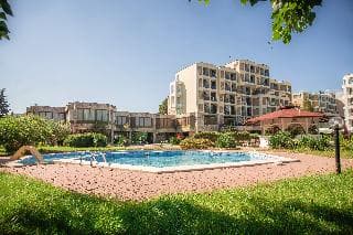 Amphibia Beach Complex