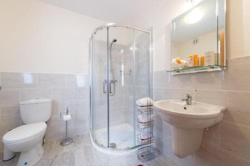 Lismar Guest House
