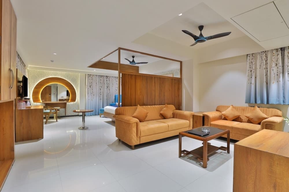 Hotel Empyrean
