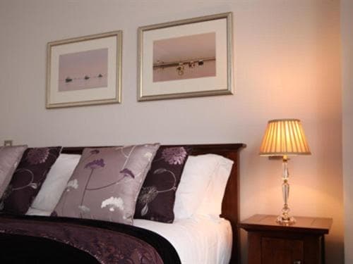 Redstone Guest House