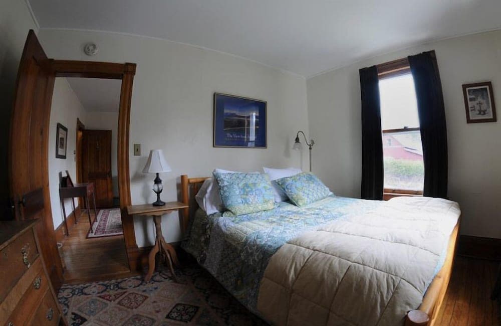 Keene Valley Lodge