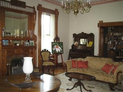 Grand Trillium Inn
