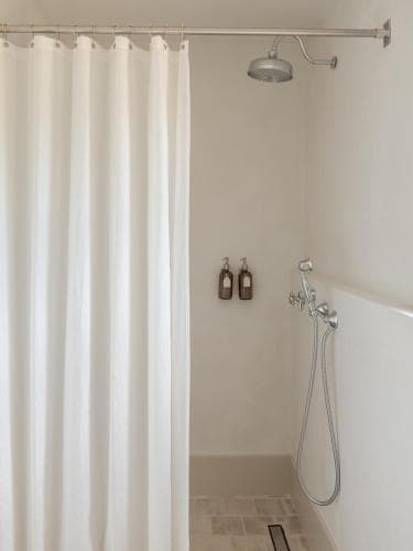 Om Living Pelion