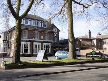 Beechwood Close Hotel