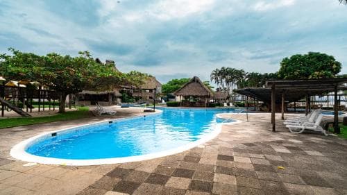 Amatique Bay Hotel