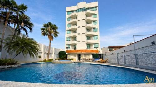 Angeles Suites & Hotel