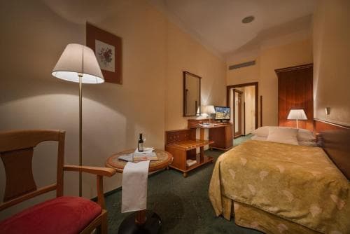 EA Hotel Rokoko