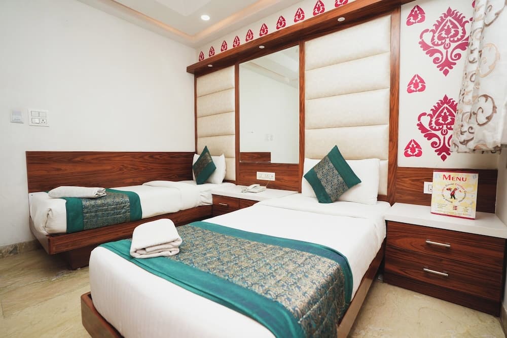 Hotel Kabir Palace