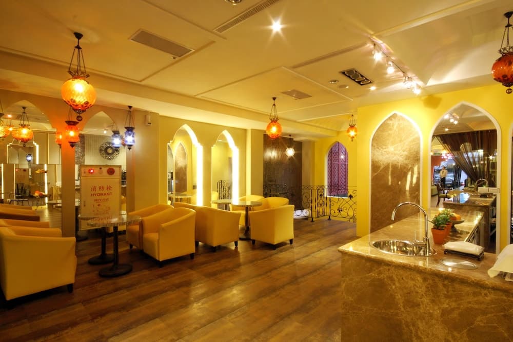 Moroccan Holiday Suite