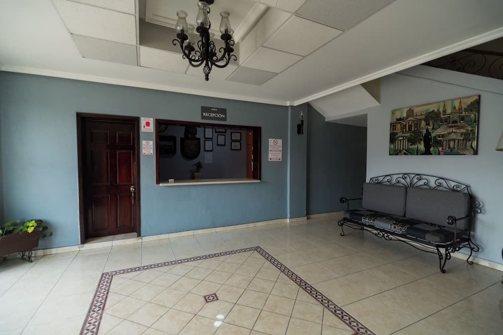 Hotel Alcazar
