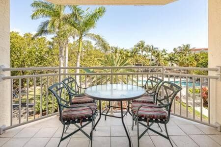 NEW Grenada Suite - Parking Pool & Pets 209