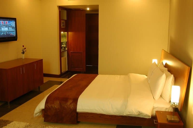 Rauf Tower Hotel