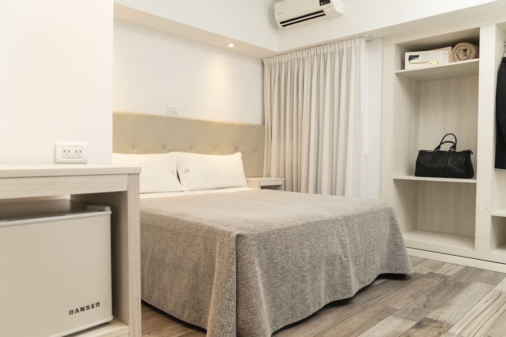 Sennac Hotel