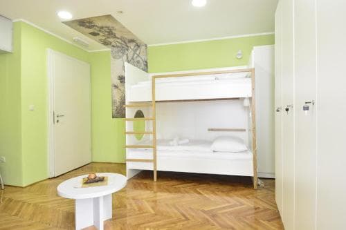Hostel Sv Lovre