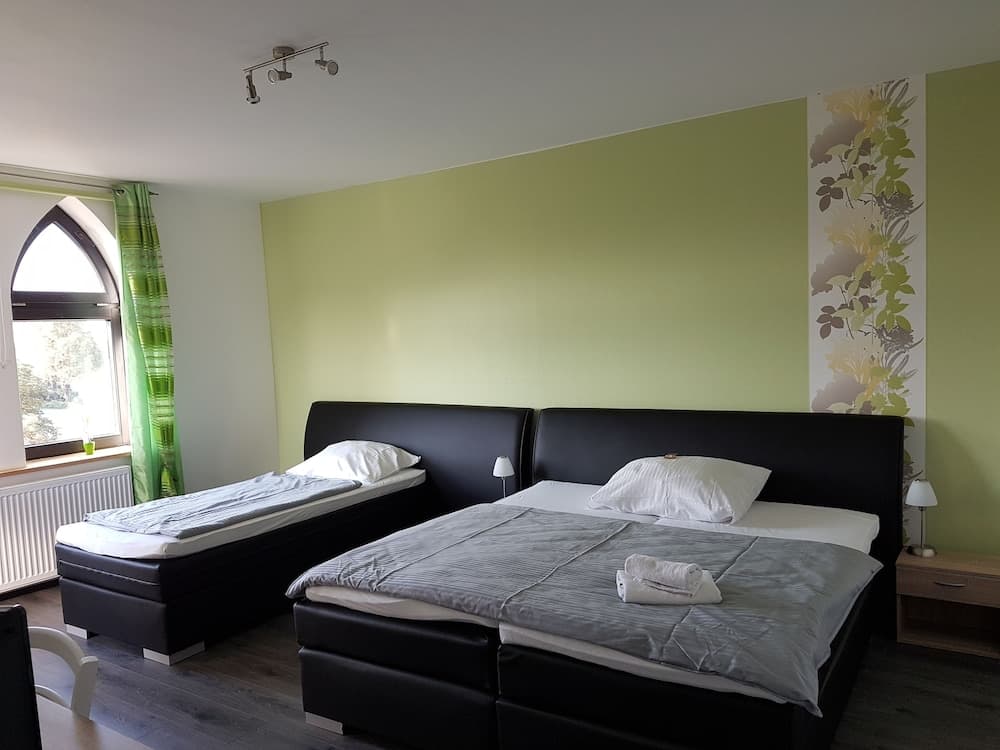 Bennett s Hotel