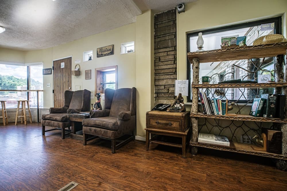 The Mountaineer Inn
