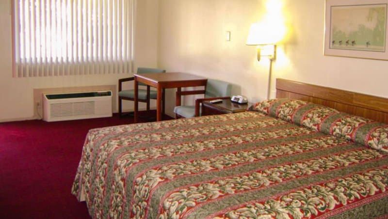 Tiffin Motel