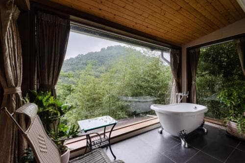 Zhou Ye Cottage