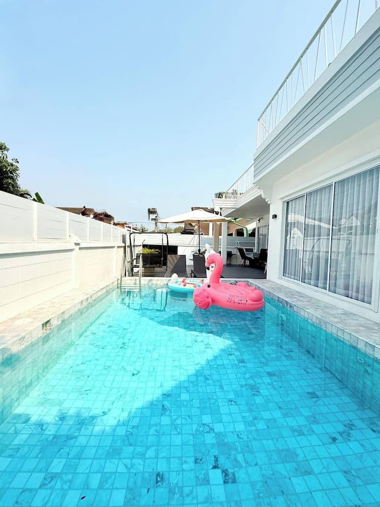 Mohana Pool villa 4 bedrooms near walking street
