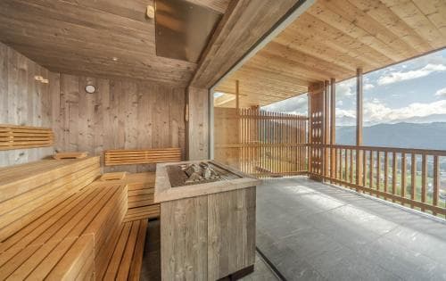 Nature Hotel Delta