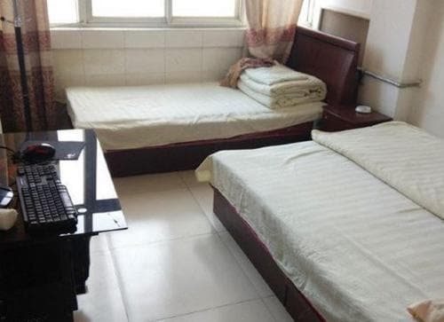 Shiyou Hostel