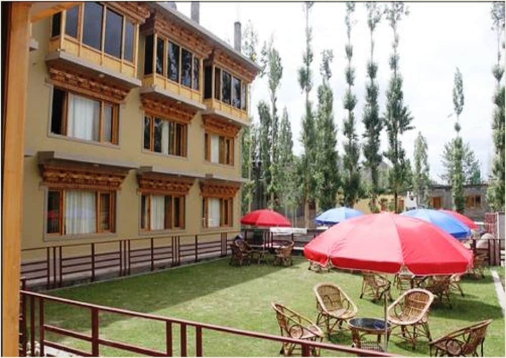 TIH Hotel Latso