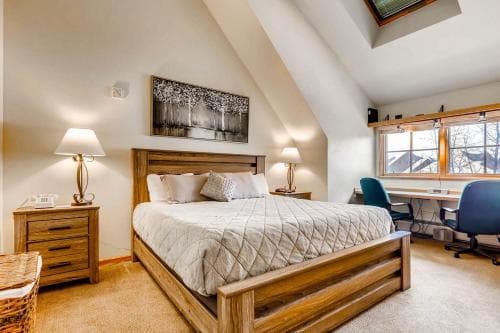 Jackpine Lodge