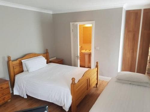 ONeills Bar & B&B