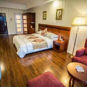 Lantis Hotel