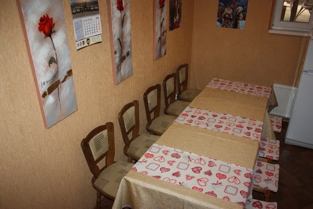 Inn Khlibodarskiy