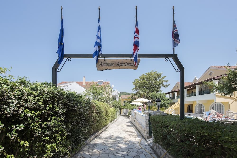 Andreas Pool Apartments