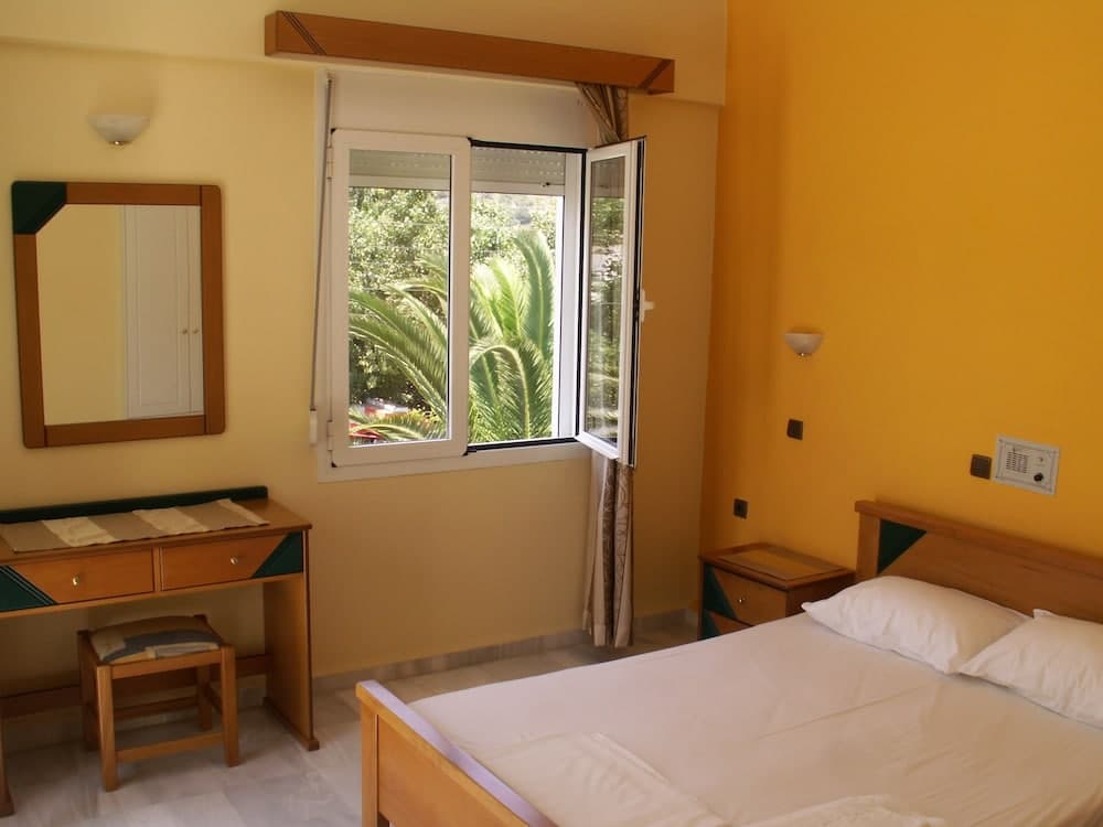 Hotel Athena