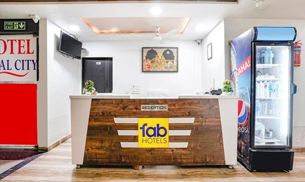 Fabhotel Royal City