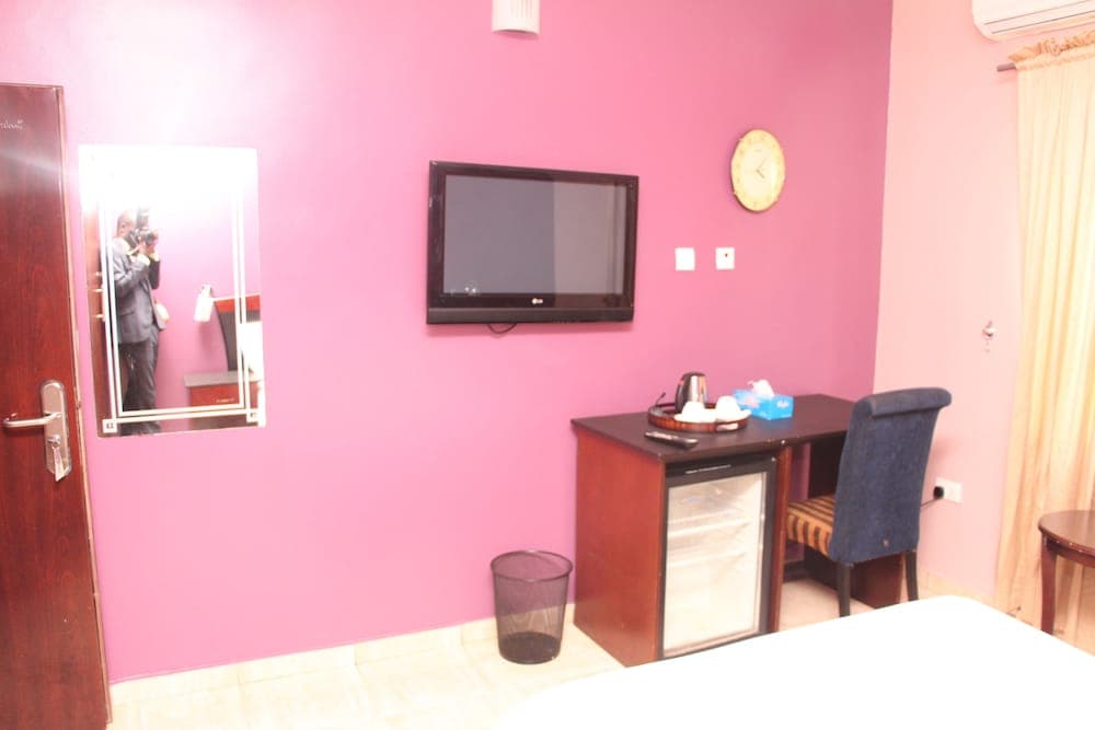 Edgedrive Hotel