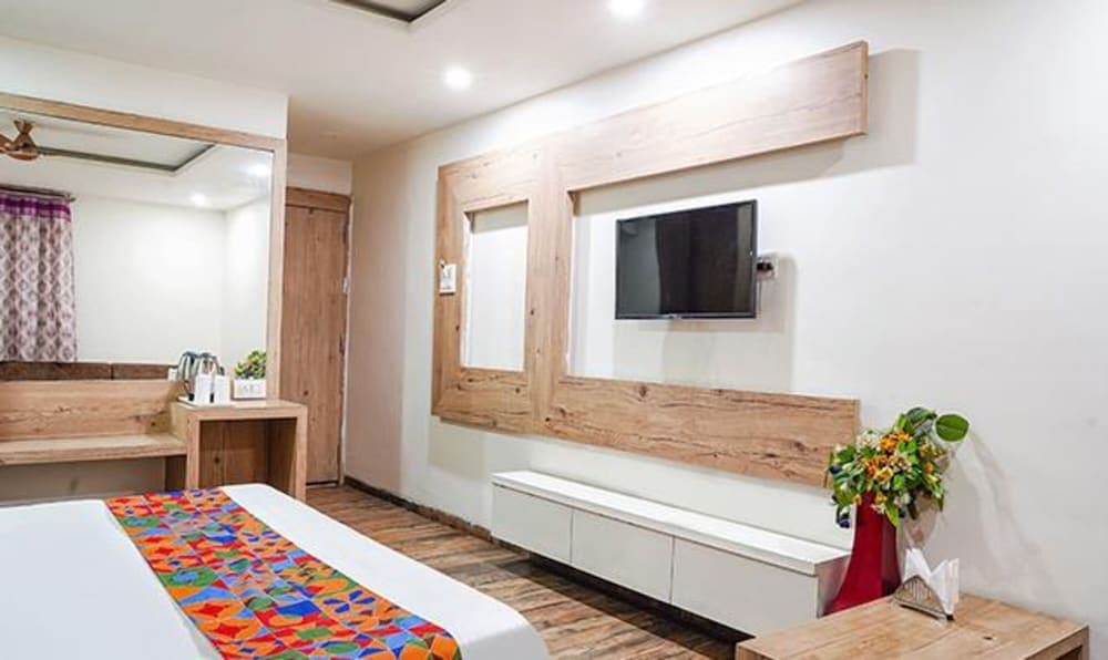 Fabhotel Ashirwad Regency