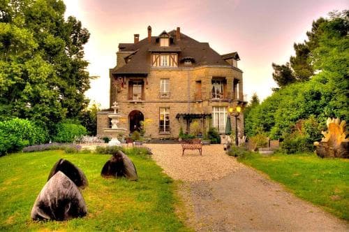 Chez Chateau Constant