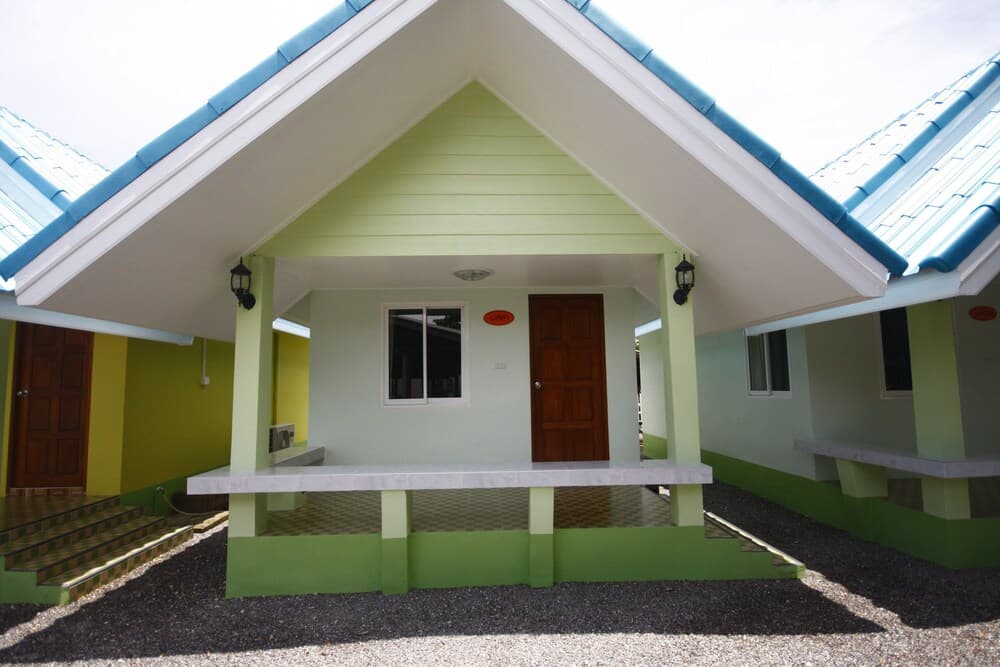 Chompoo Resort
