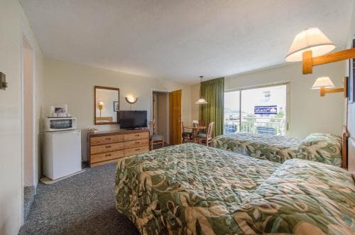 Attache Motel