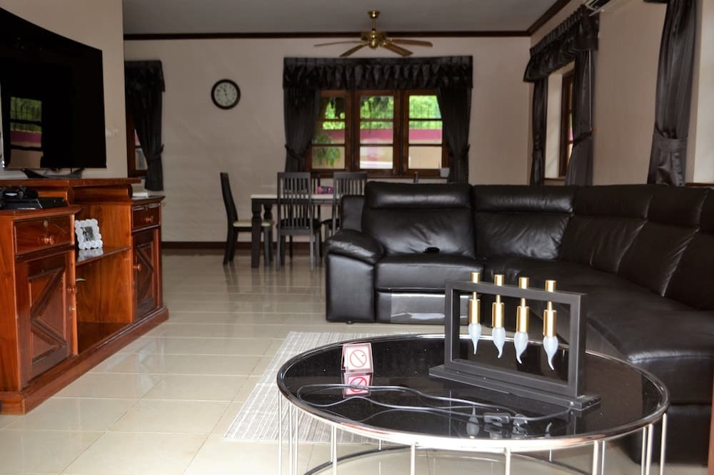 Cesar House