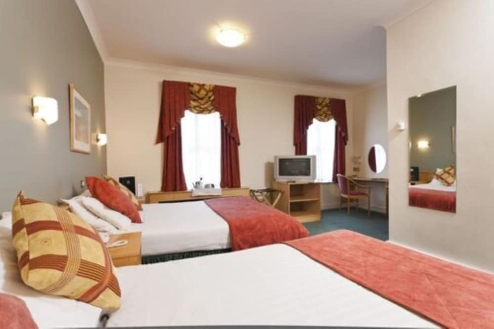 Pery s Hotel