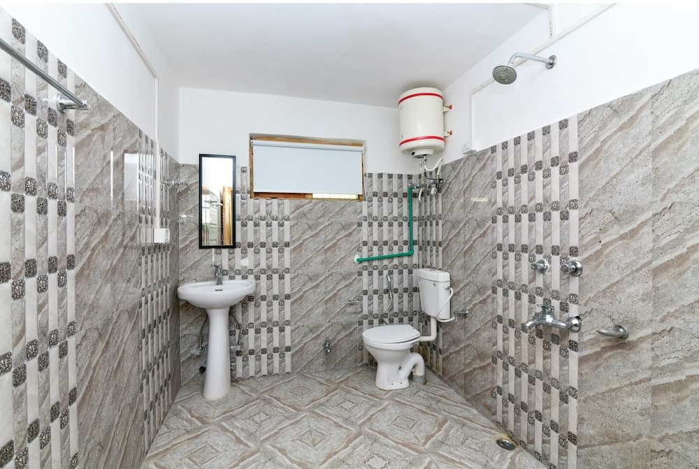 Raybo Hostel