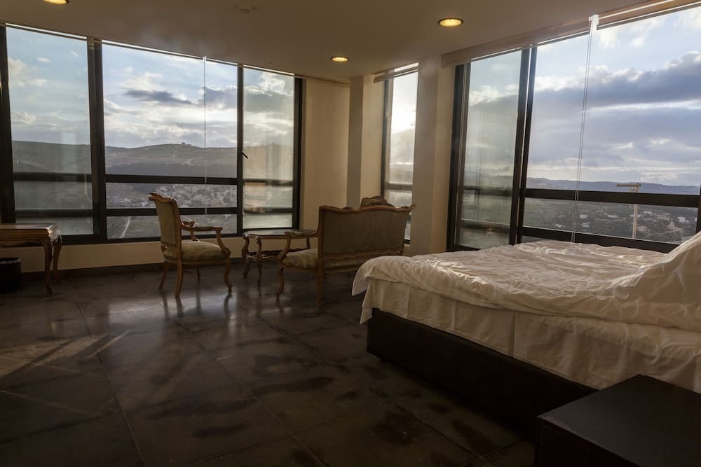 Sindyan Resort
