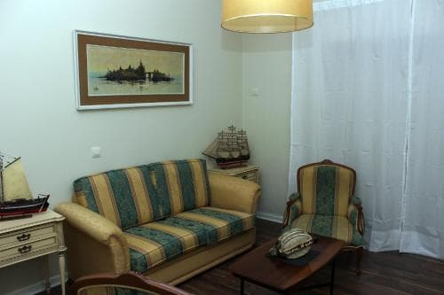 Urban House Hostel