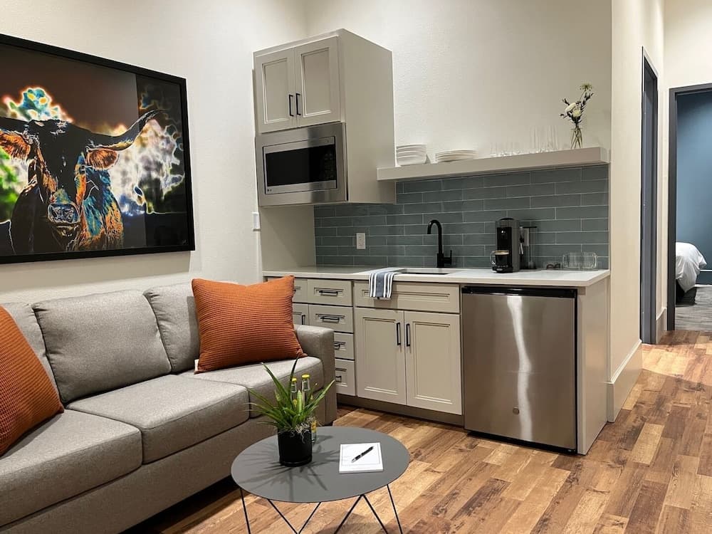 The Thomas Hotel - Garden Suite 2-Bedroom - 01
