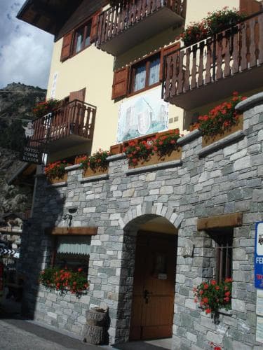 Hotel Croce Bianca