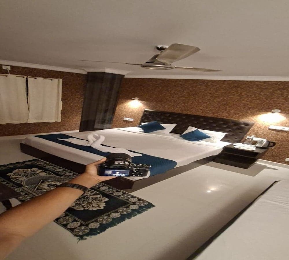 Hotel Pigeons Nest