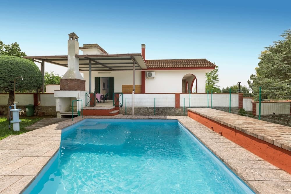 Villa Maru